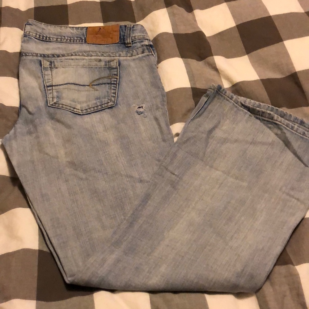 AE Artist light wash size 14 regular